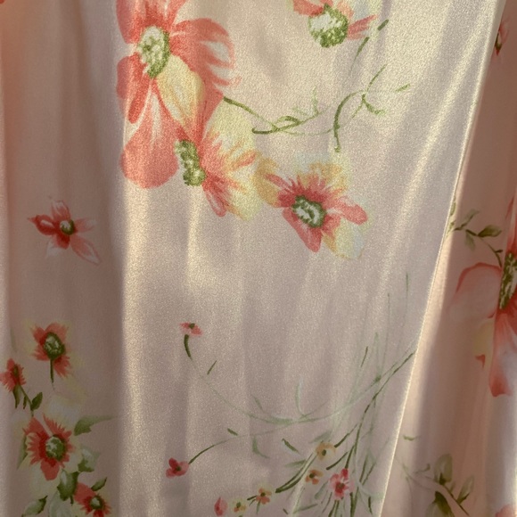 Oscar de la Renta Satin Nightgown - Picture 2 of 5